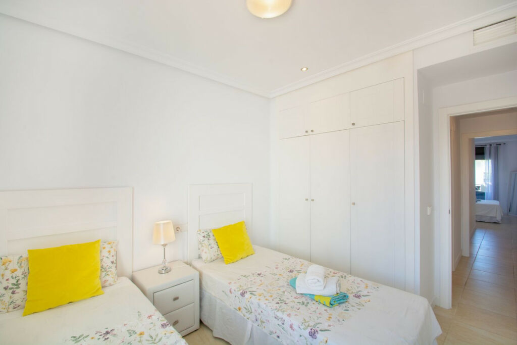 Ground Floor Apartment Selwo Málaga - image 12