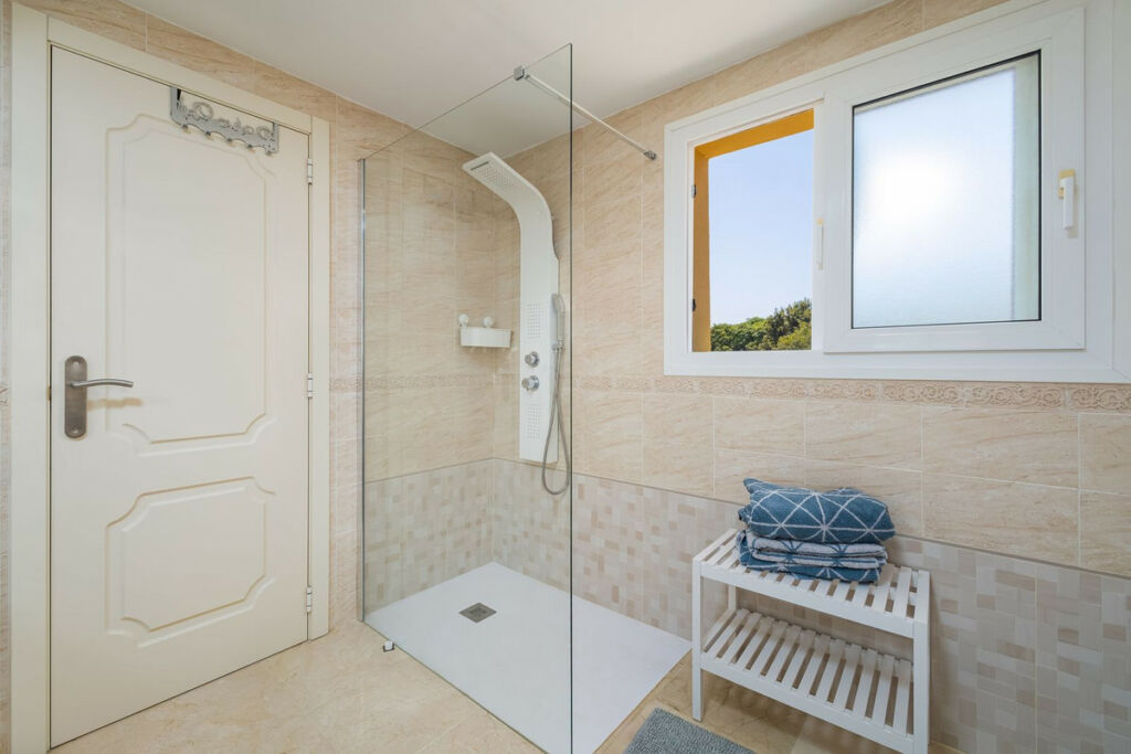 Semi-Detached House Riviera del Sol Málaga - image 12
