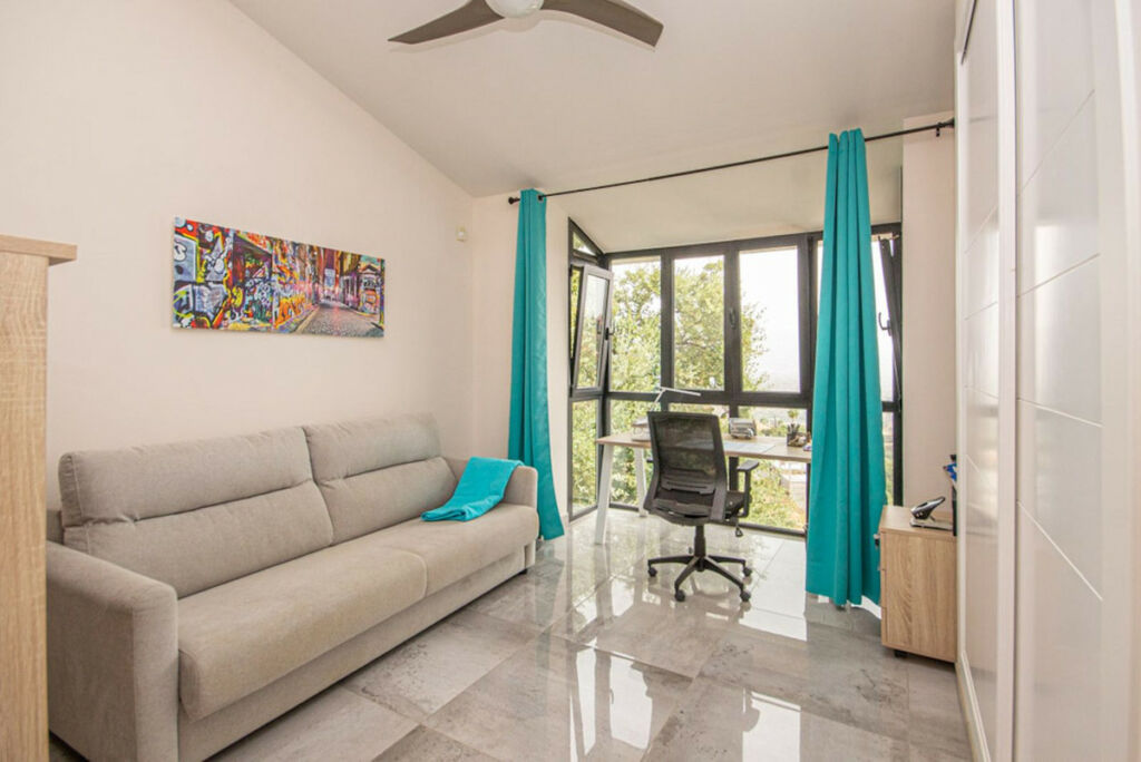 Detached Villa La Mairena Málaga - image 13
