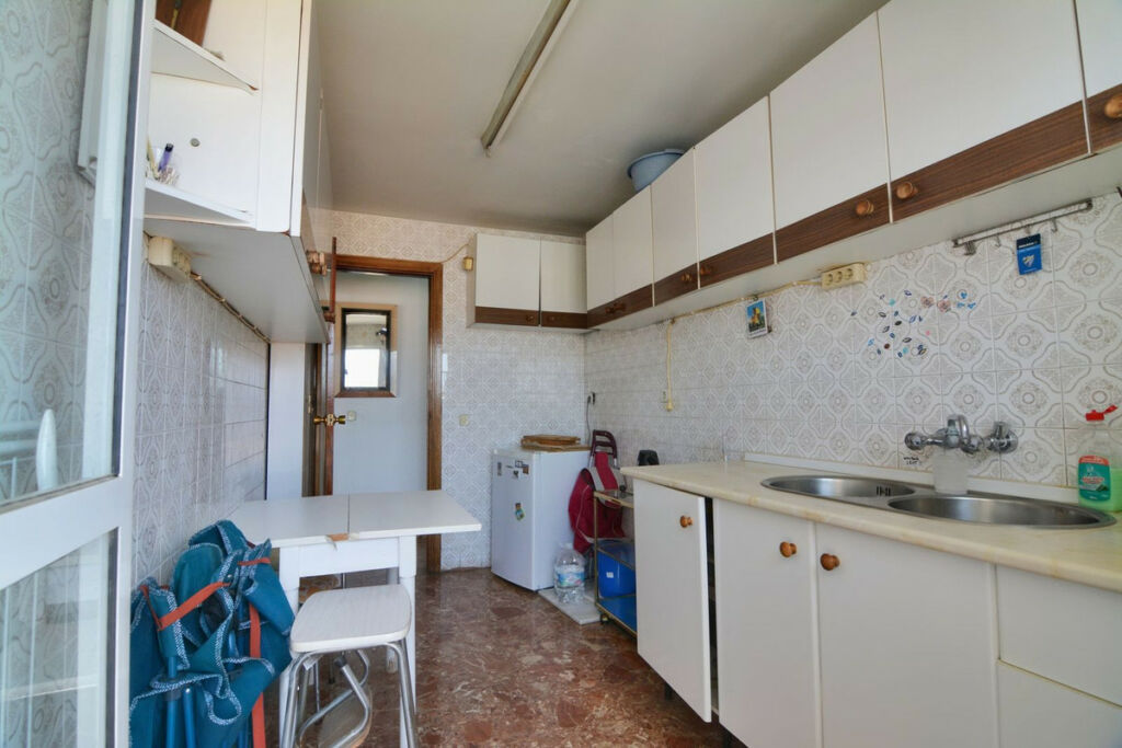 Middle Floor Apartment Fuengirola Málaga - image 12