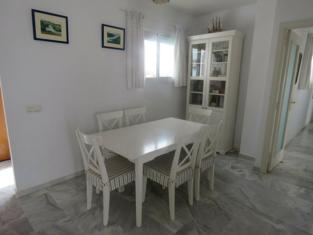 Penthouse Calahonda Málaga - image 12
