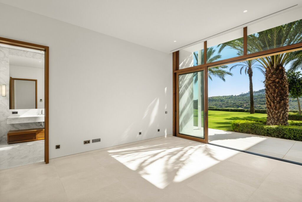 Detached Villa Casares Málaga - image 12
