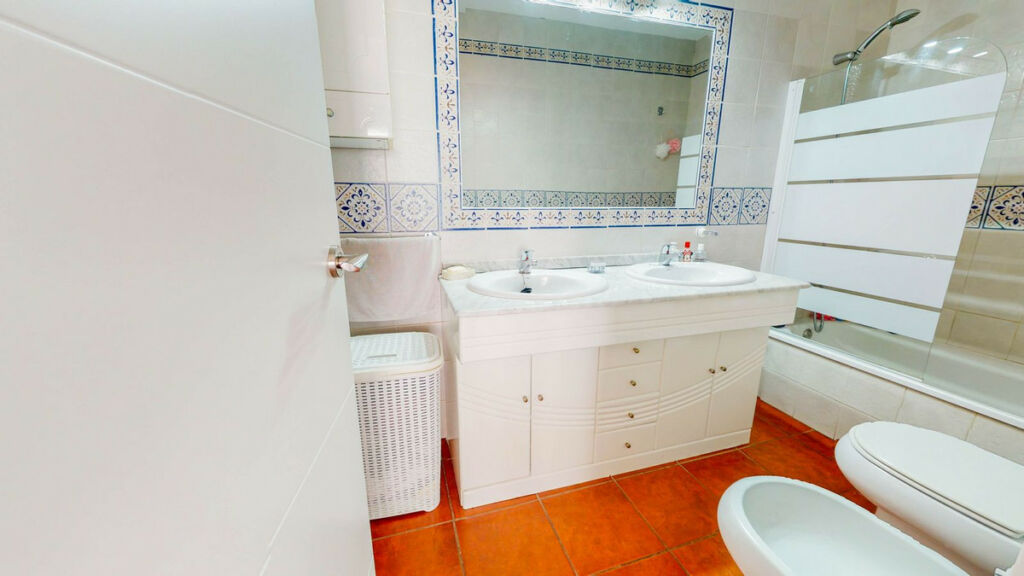Semi-Detached House Benahavís Málaga - image 12