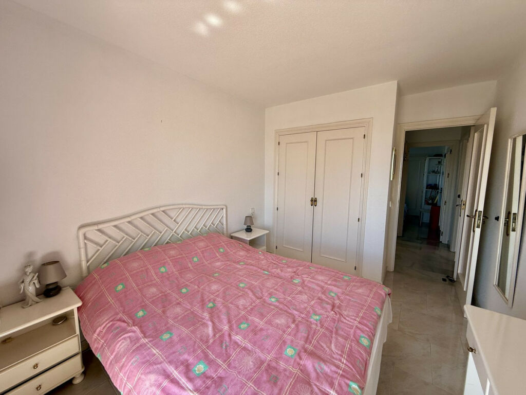 Penthouse Calahonda Málaga - image 12