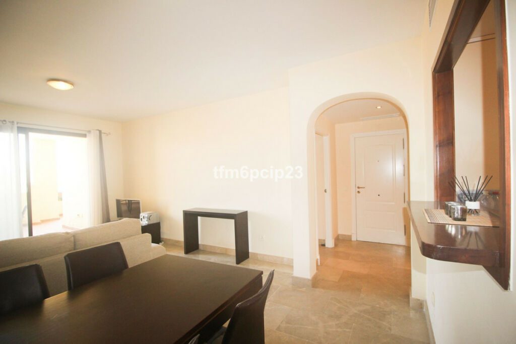 Middle Floor Apartment La Duquesa Málaga - image 12