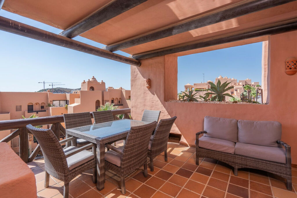 Middle Floor Apartment La Duquesa Málaga - image 12