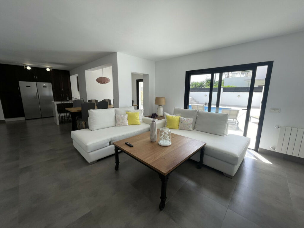 Detached Villa San Pedro de Alcántara Málaga - image 12