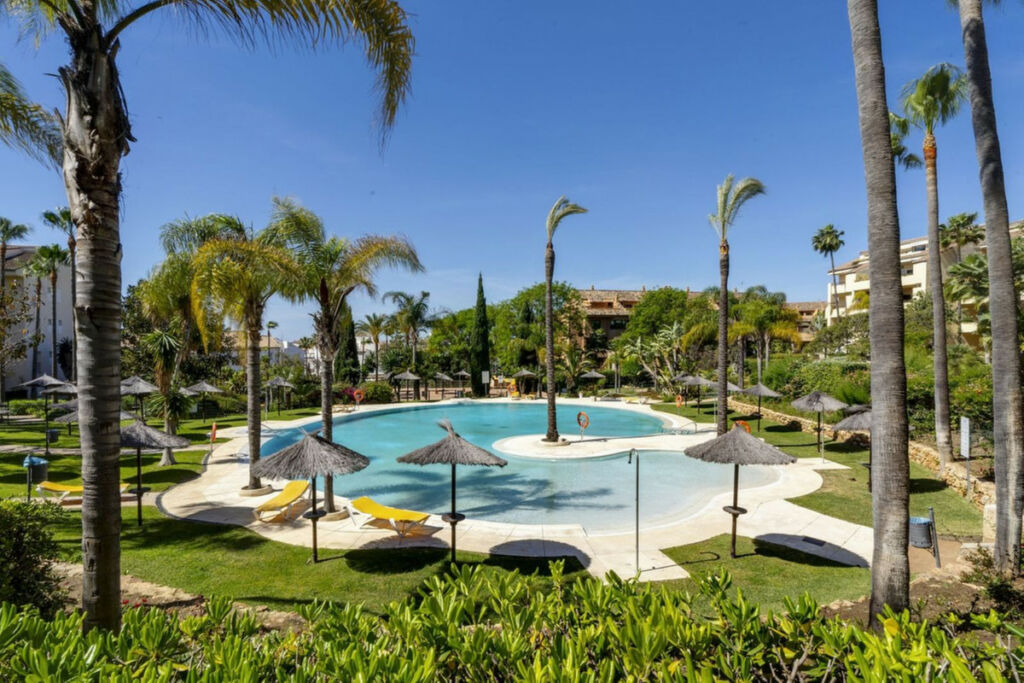 Ground Floor Apartment Bahía de Marbella Málaga - image 11
