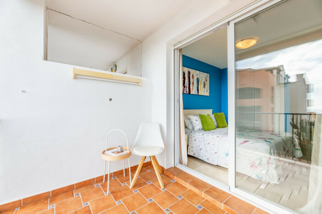 Middle Floor Apartment Manilva Málaga - image 12