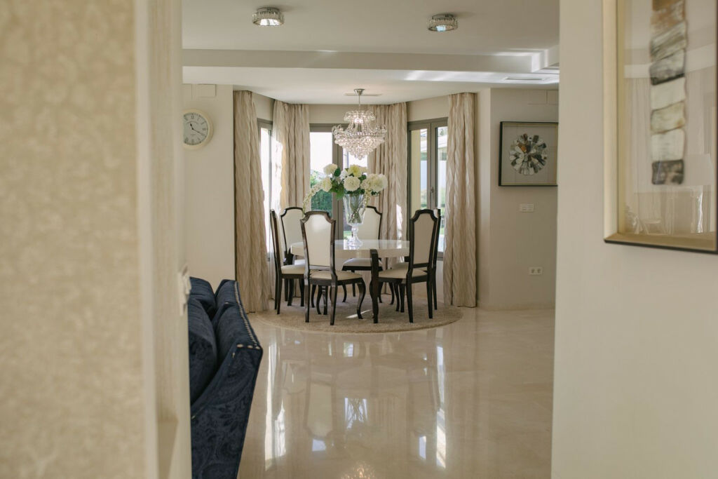 Detached Villa Marbella Málaga - image 12