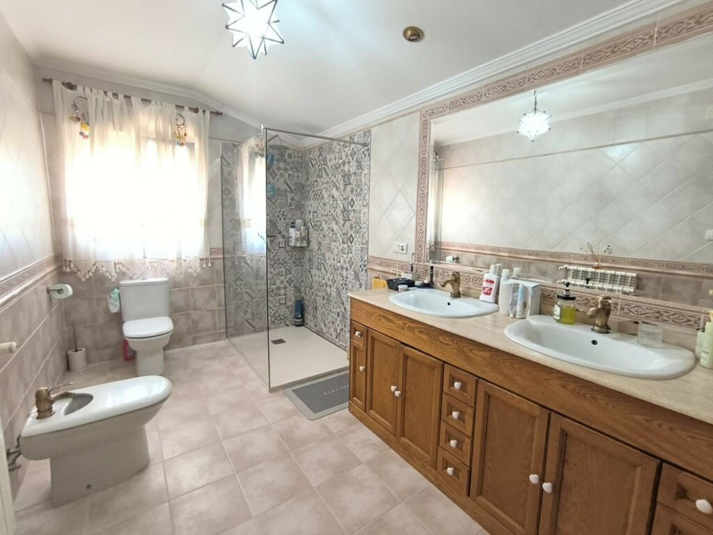 Detached Villa Yecla Murcia - image 12