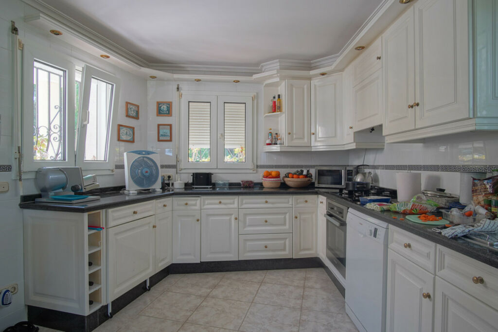 Detached Villa Denia Alicante - image 12