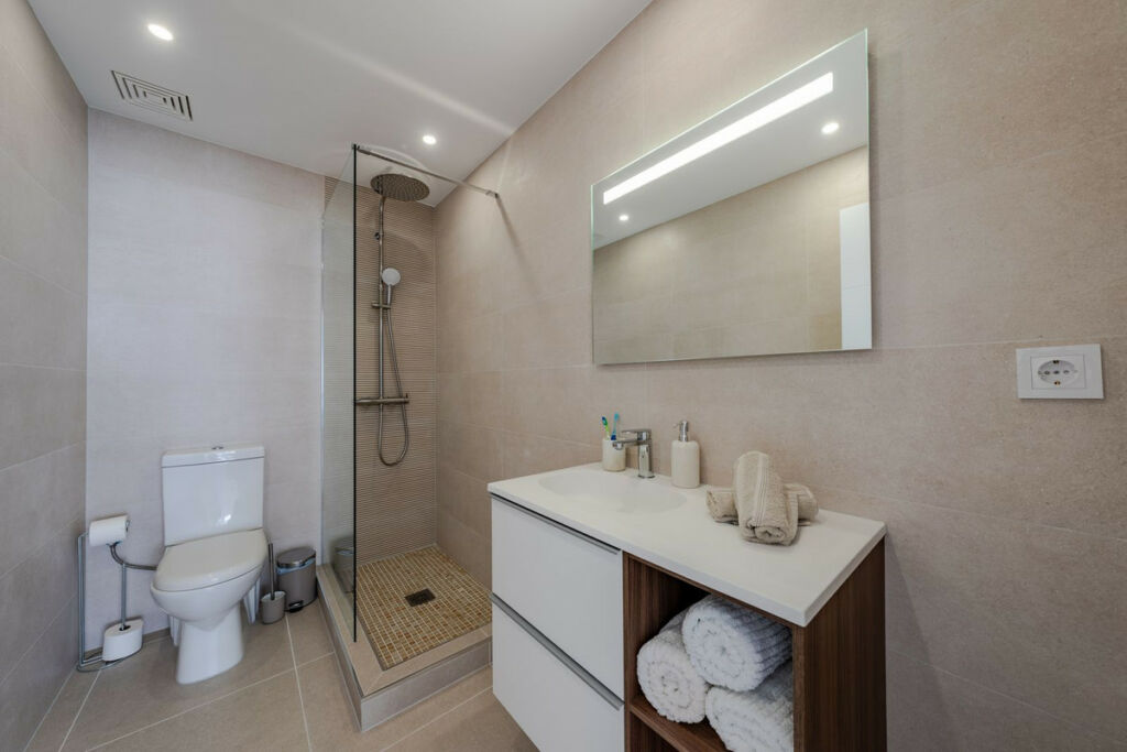 Top Floor Apartment Estepona Málaga - image 12