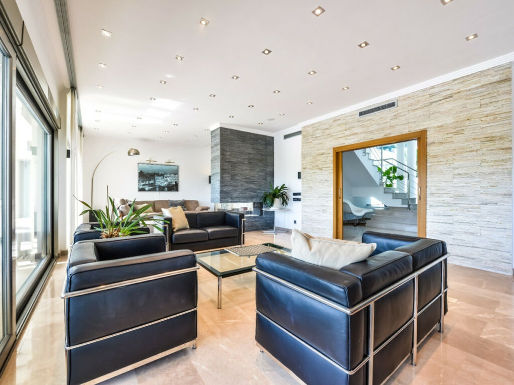 Detached Villa La Fustera Alicante - image 12