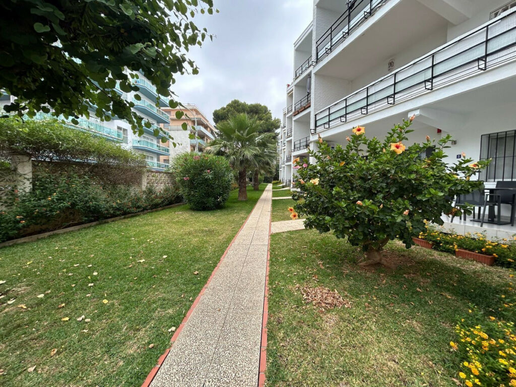 Ground Floor Apartment Benalmadena Málaga - image 9