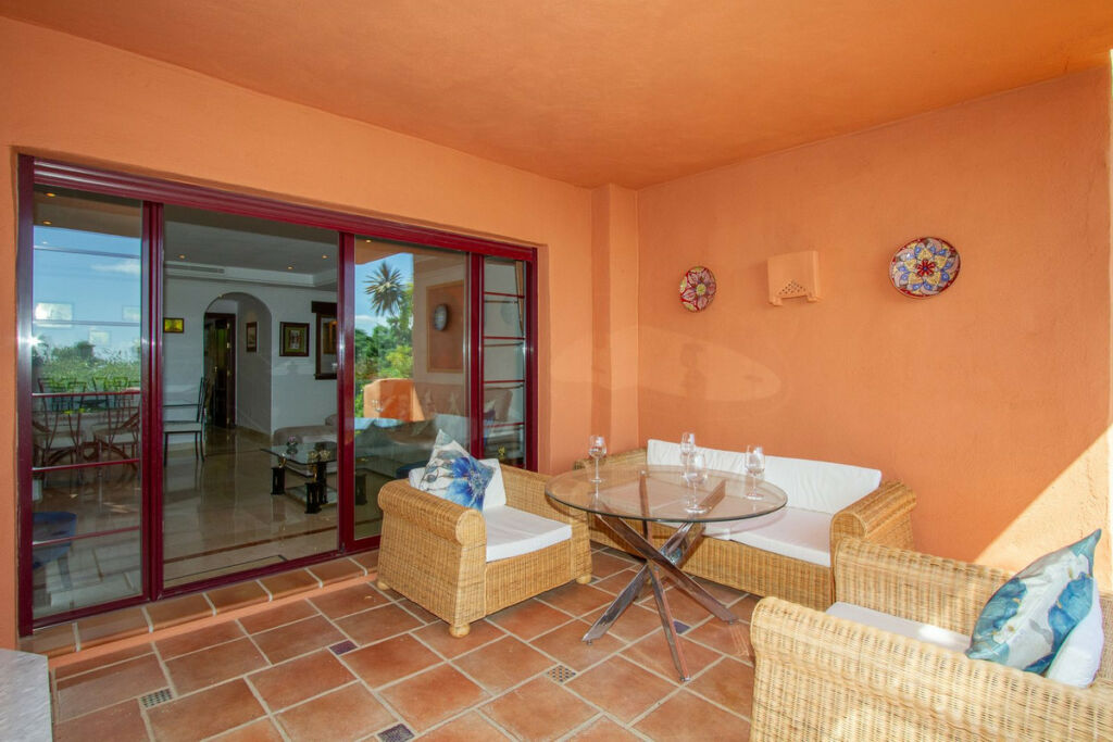 Ground Floor Apartment La Mairena Málaga - image 12
