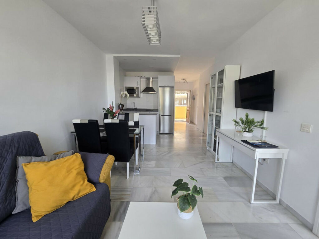Middle Floor Apartment Benalmadena Costa Málaga - image 12