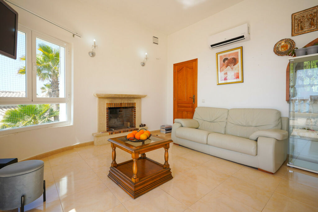 Detached Villa Benitachell Alicante - image 12