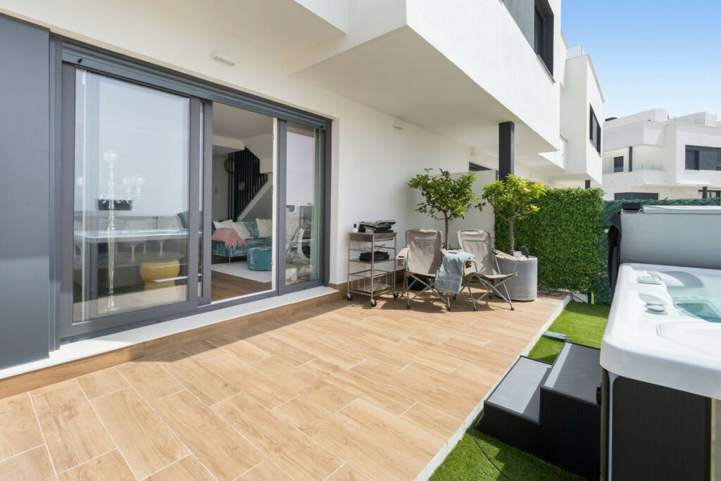 Semi-Detached House La Cala de Mijas Málaga - image 13