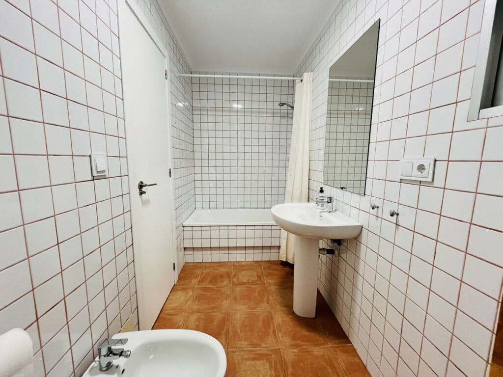 Middle Floor Apartment Guardamar del Segura Alicante - image 12