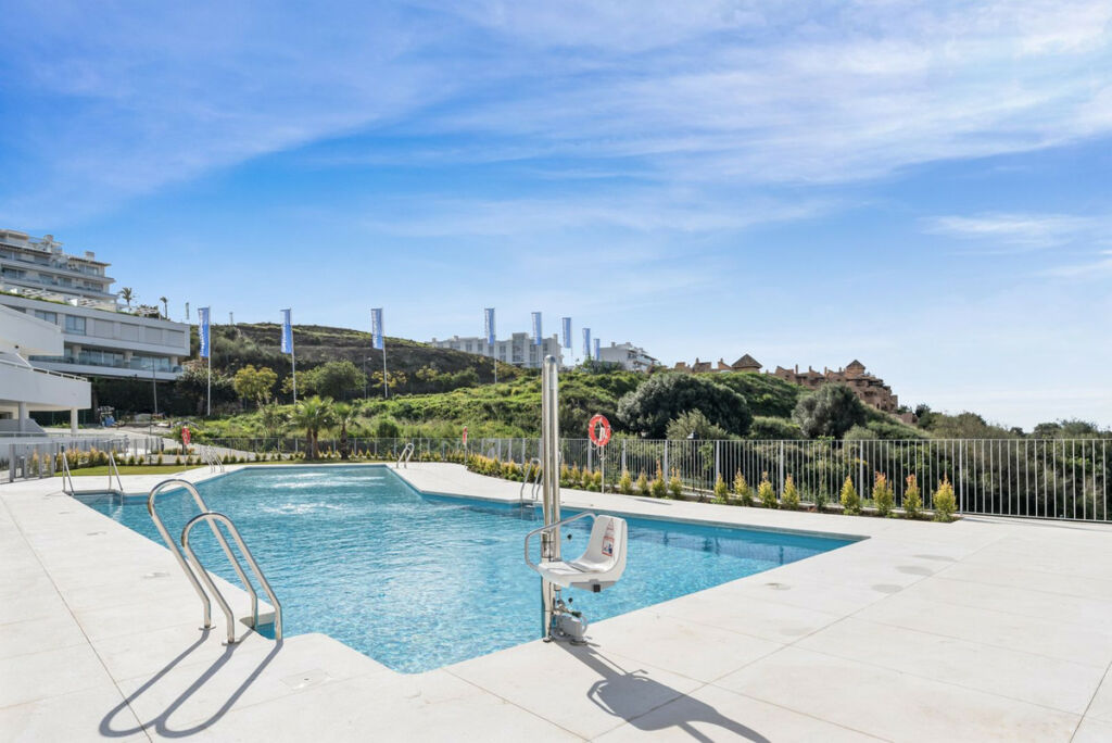 Ground Floor Apartment Estepona Málaga - image 12
