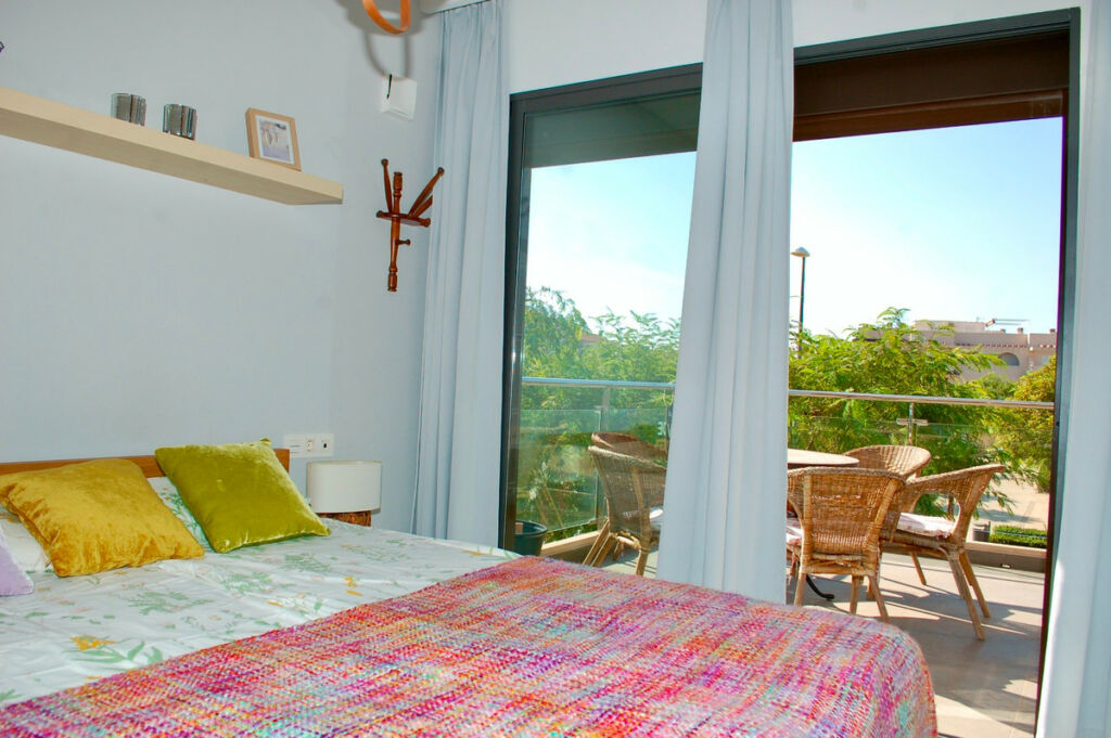 Bungalow Mil Palmeras Alicante - image 12