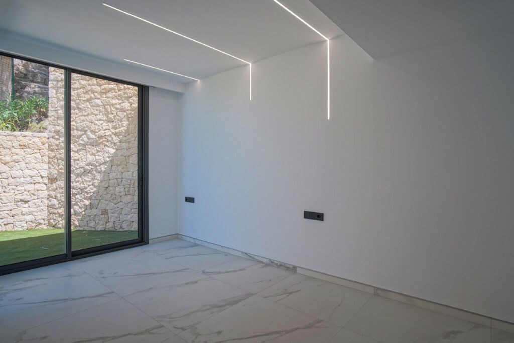 Detached Villa Altea Alicante - image 12