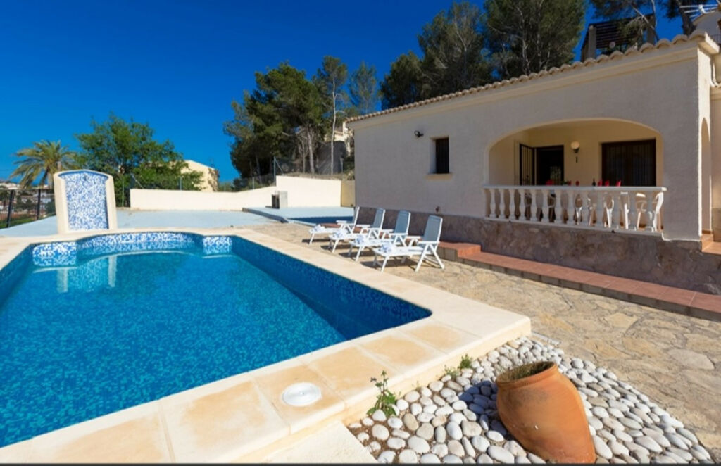 Detached Villa Calpe Alicante - image 12