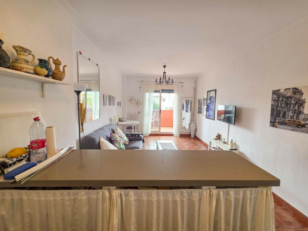 Middle Floor Apartment Casares Playa Málaga - image 12