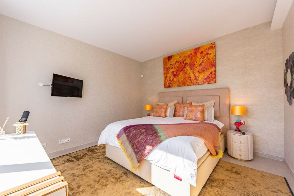 Detached Villa La Cala Golf Málaga - image 12