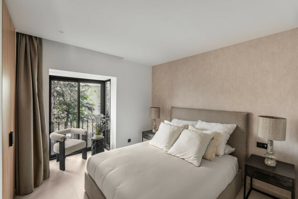 Penthouse Duplex Nueva Andalucía Málaga - image 12