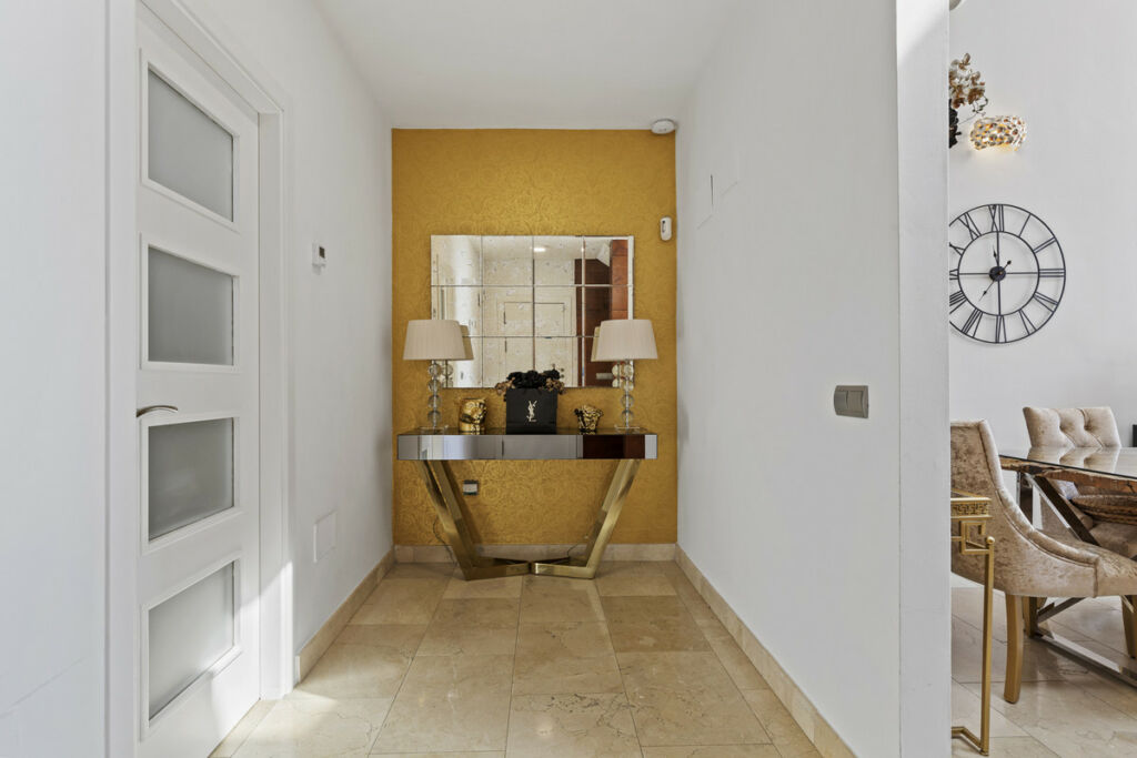 Townhouse Benahavís Málaga - image 14
