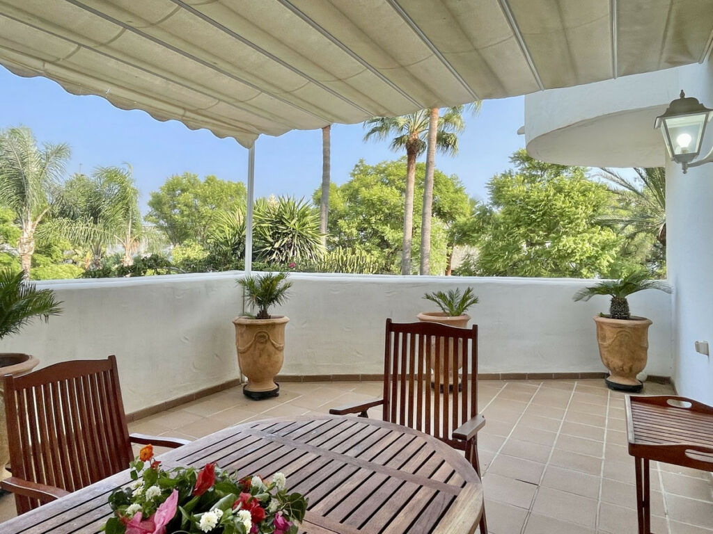 Ground Floor Apartment The Golden Mile Málaga - image 6