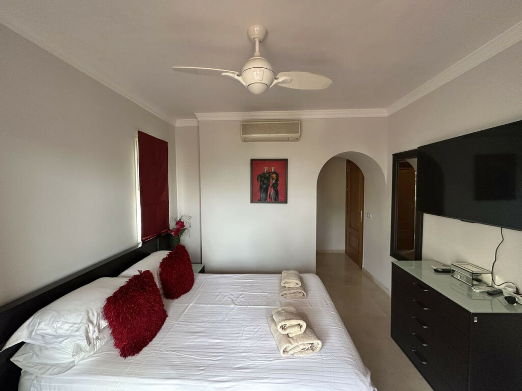 Middle Floor Apartment La Cala Hills Málaga - image 12