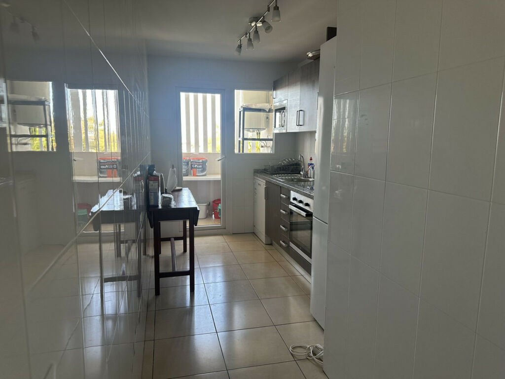 Middle Floor Apartment Nueva Andalucía Málaga - image 11