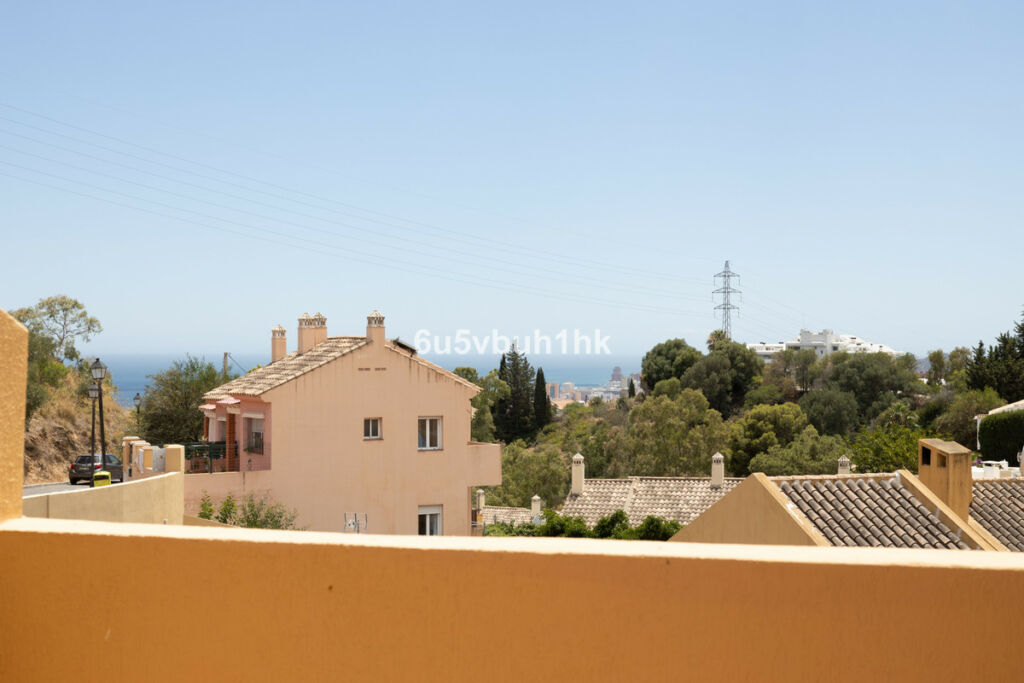 Townhouse Torreblanca Málaga - image 12