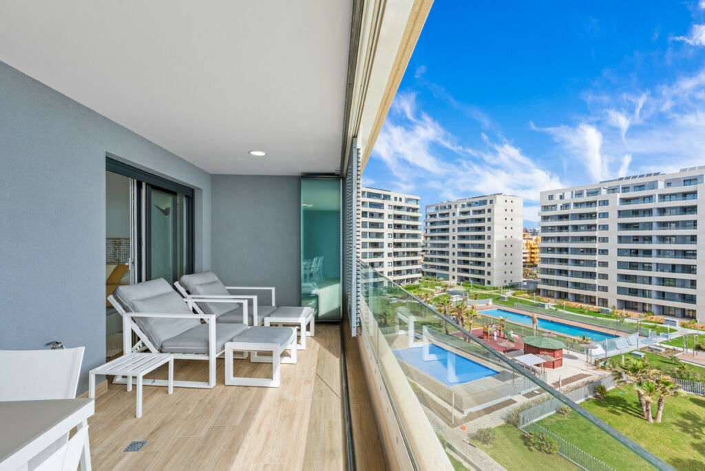 Middle Floor Apartment Punta Prima Alicante - image 12