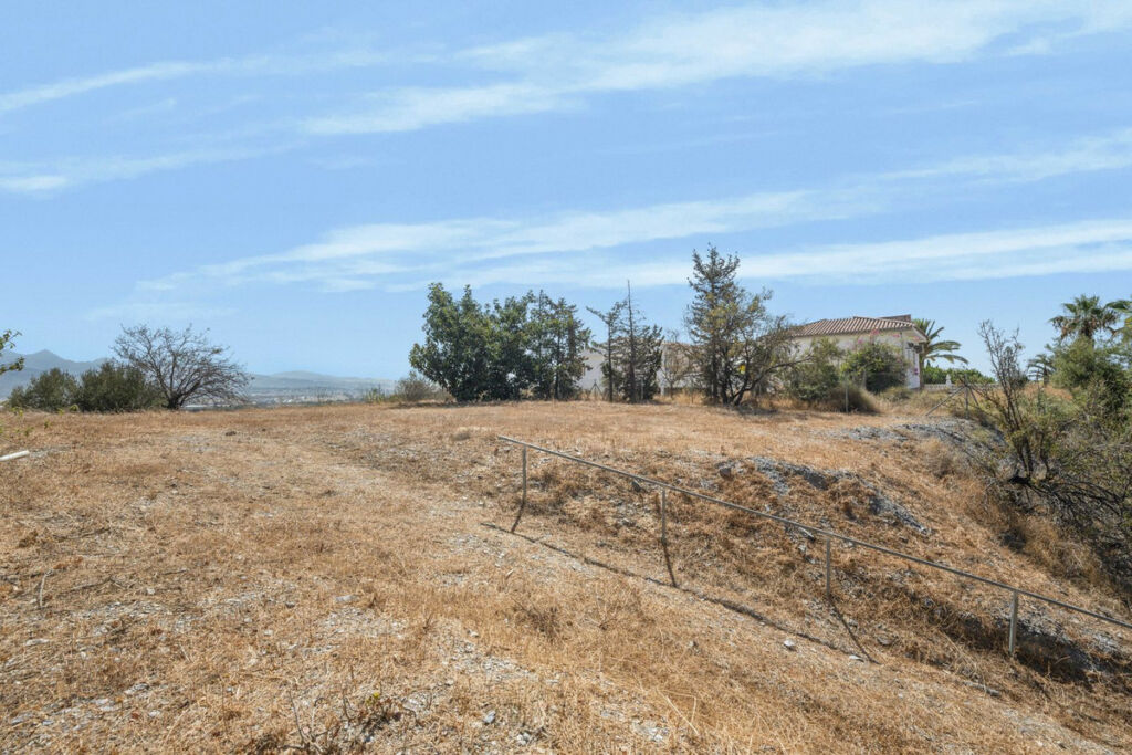 Residential Plot Almayate Málaga - image 14