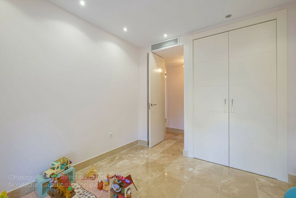 Middle Floor Apartment Manilva Málaga - image 12