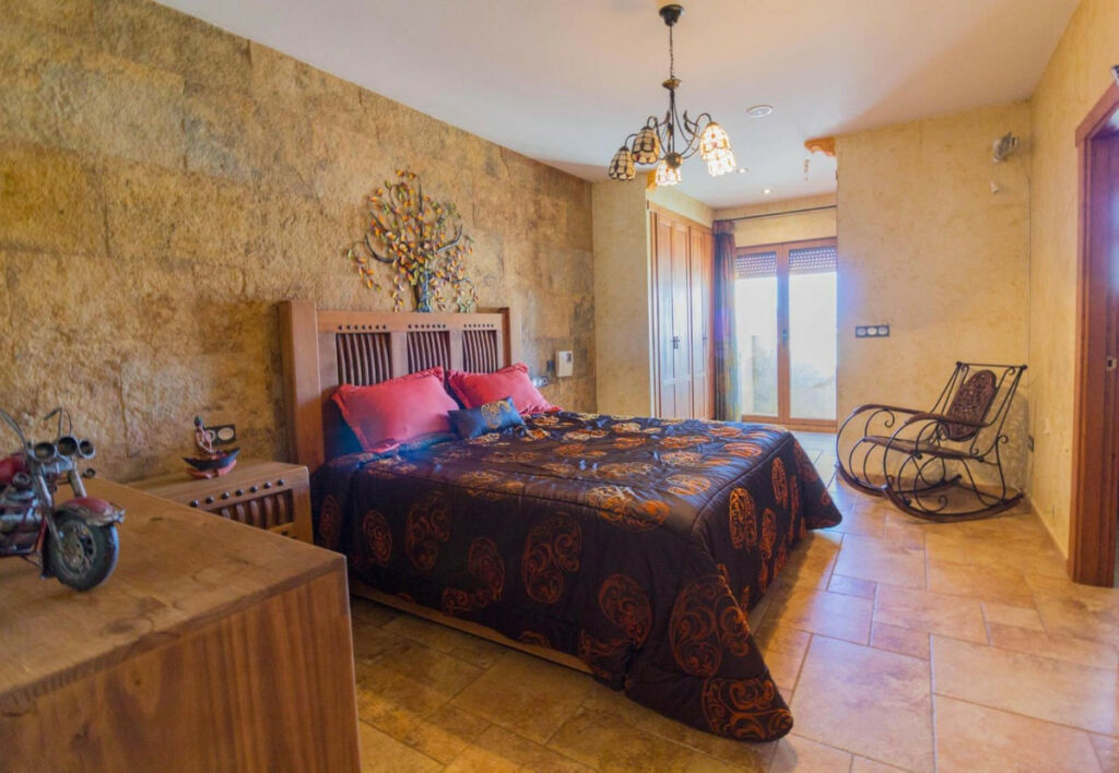 Detached Villa Redován Alicante - image 12