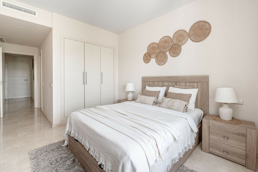 Middle Floor Apartment Casares Málaga - image 12