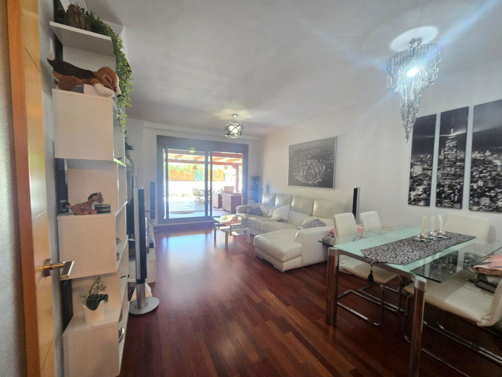 Ground Floor Apartment El Pinillo Málaga - image 12