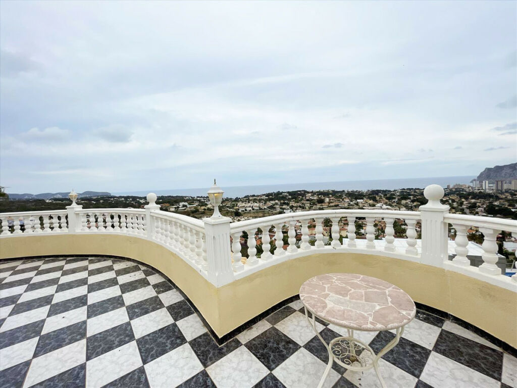 Detached Villa Calpe Alicante - image 12
