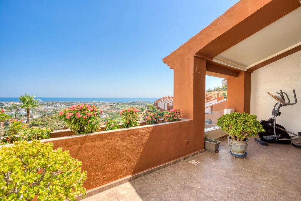 Townhouse Benahavís Málaga - image 12