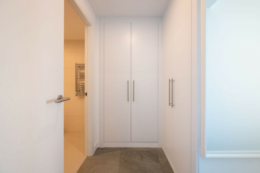 Middle Floor Apartment Estepona Málaga - image 12