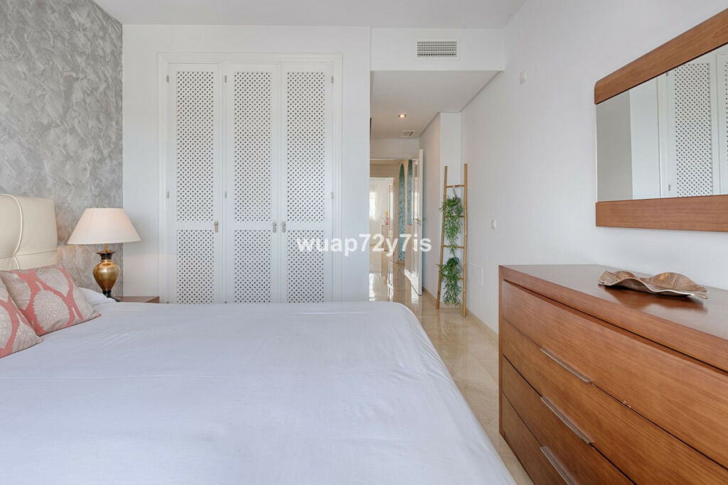 Penthouse Costalita Málaga - image 12