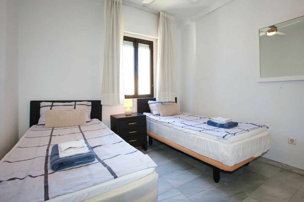 Middle Floor Apartment Mijas Costa Málaga - image 12