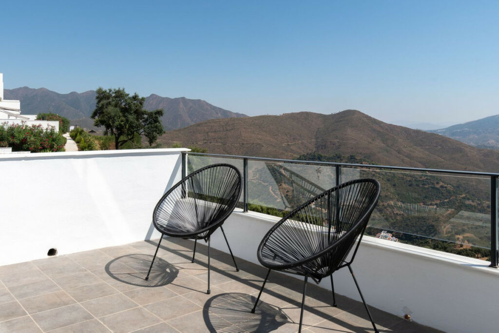 Semi-Detached House La Mairena Málaga - image 12