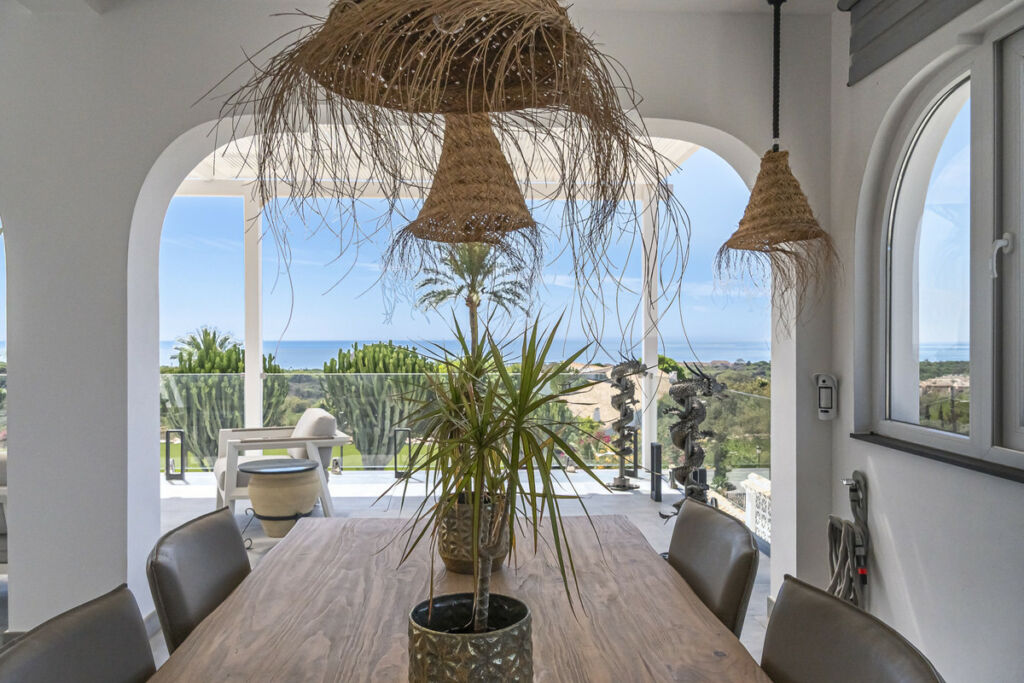 Detached Villa Elviria Málaga - image 11