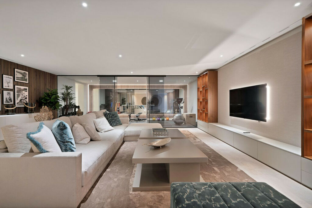 Detached Villa Benahavís Málaga - image 12